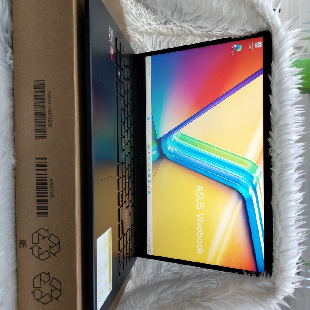 LAPTOP ASUS VIVOBOOK GO 15 E1504FA-NJ1561W (2025) 1 TB SSD 8 GB RAM (SEMINUEVO)