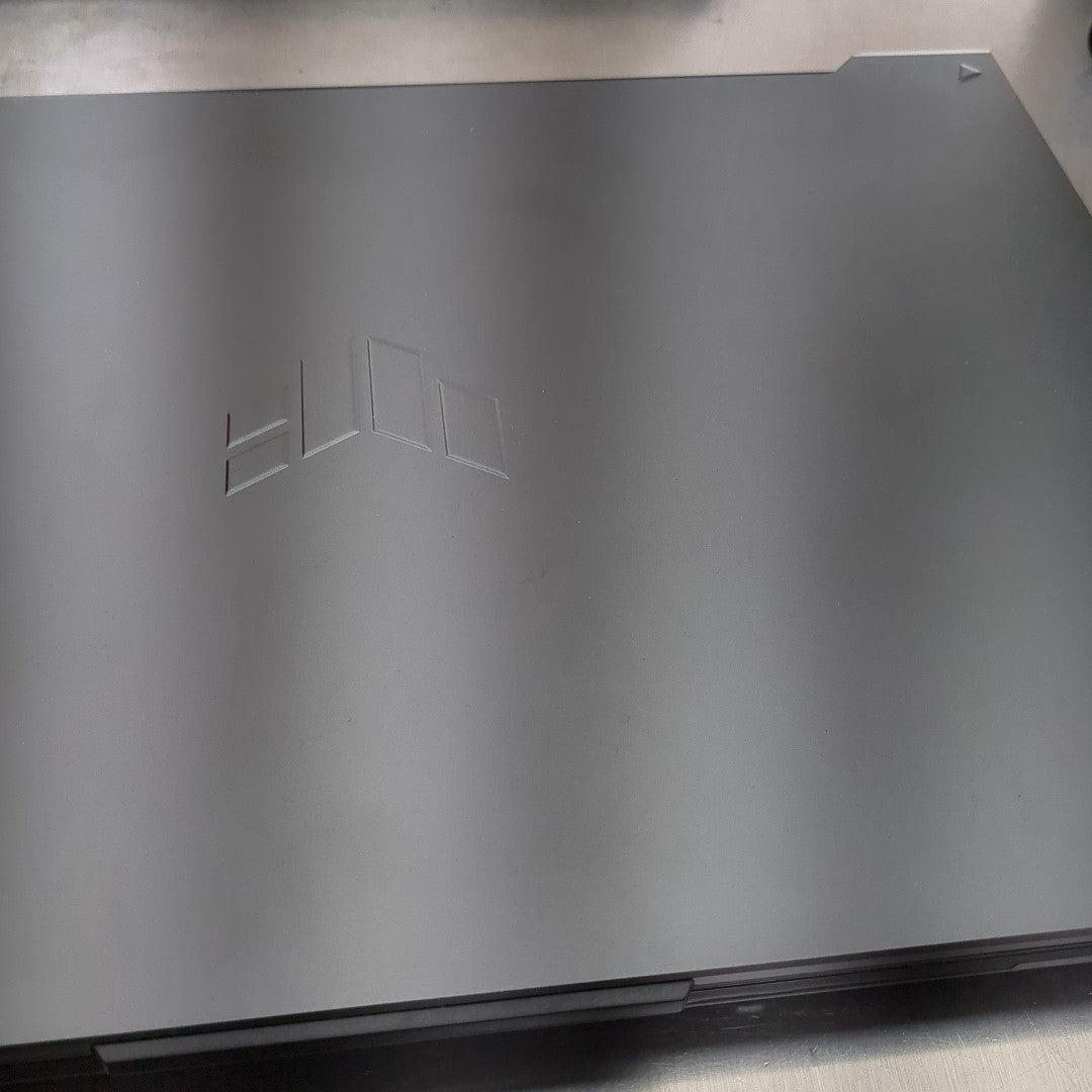 LAPTOP ASUS TUF GAMING F16 FX607VU-RL024W (2025) 512 GB SSD 16 GB RAM (SEMINUEVO)