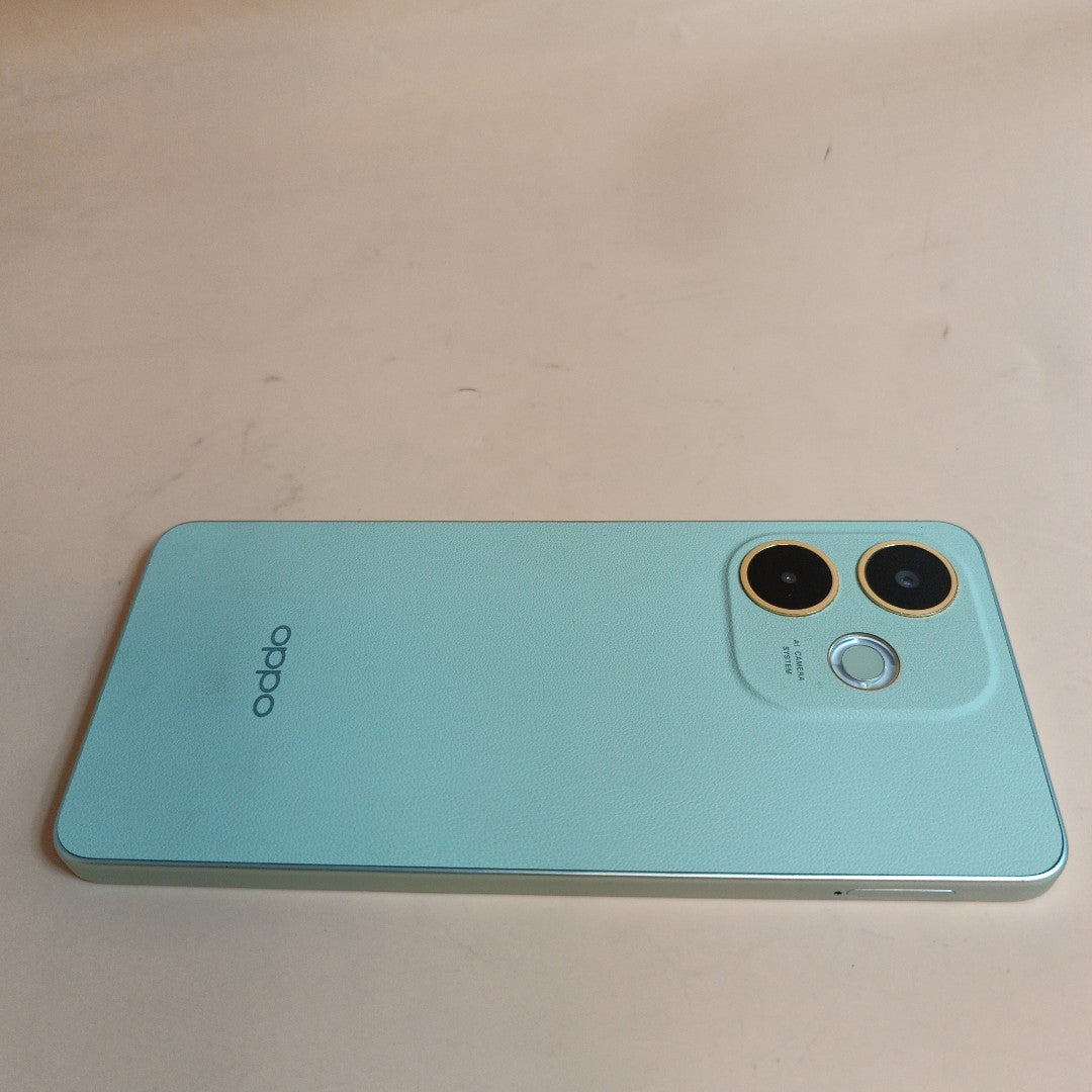 CELULAR OPPO A5 PRO CPH2711 (2025) 256 GB 8 GB RAM