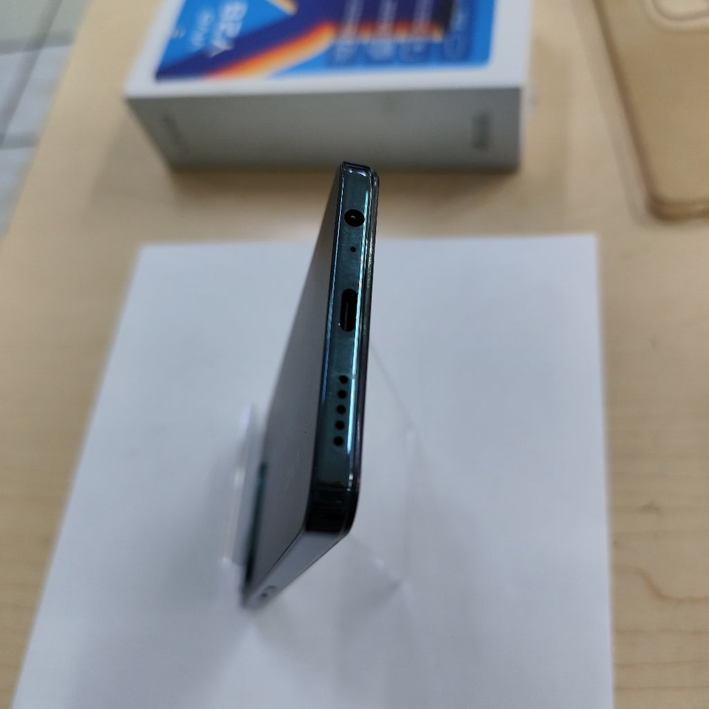CELULAR VIVO Y28 V2352 256 GB 8 GB RAM (SEMINUEVO)