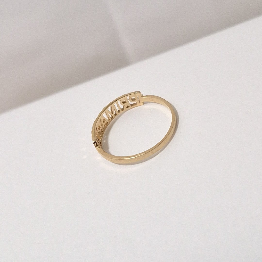 ANILLO DE GRADUACIÓN ORO 10 K 0.9 GRMS (SEMINUEVO)
