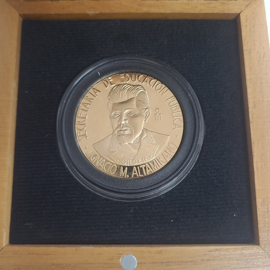 MEDALLA CONMEMORATIVA ORO 21 K 41,90 GRMS (SEMINUEVO)