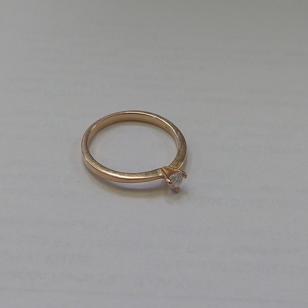 SOLITARIO ORO 18 K 2.4 GRMS (SEMINUEVO)
