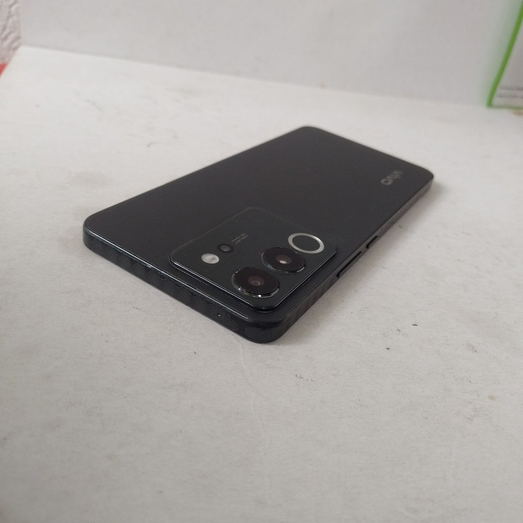 CELULAR VIVO V30 LITE V2314 (2023) 256 GB 12 GB RAM (SEMINUEVO)