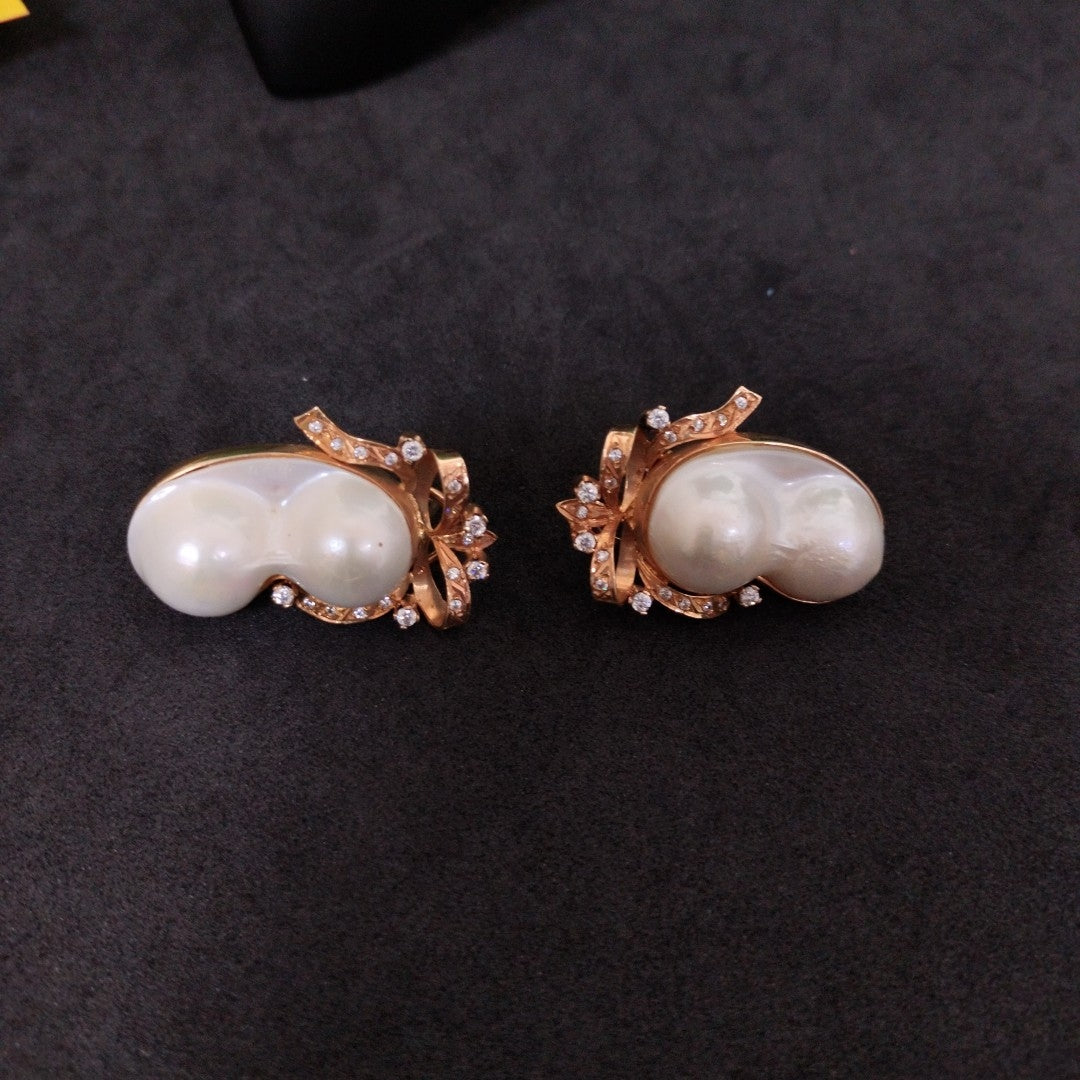 ARETES PAR ORO 14 K 21.9 GRMS (SEMINUEVO)