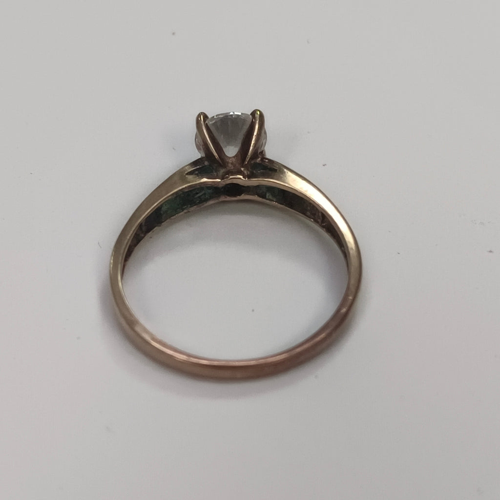 ANILLO ORO 10 K 2.2 GRMS (SEMINUEVO)