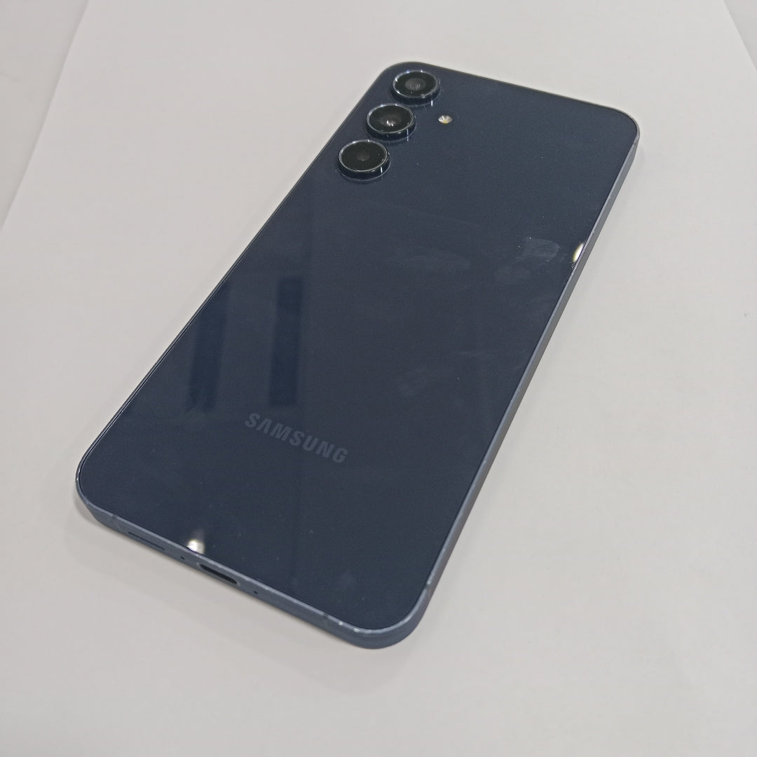CELULAR SAMSUNG GALAXY A55 5G SM-A556E (2024) 256 GB 8 GB RAM (SEMINUEVO)