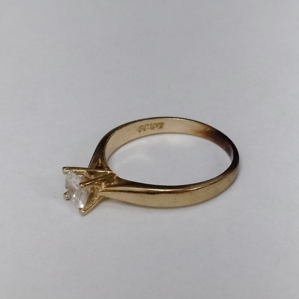 SOLITARIO ORO 10 K 2 GRMS (SEMINUEVO)