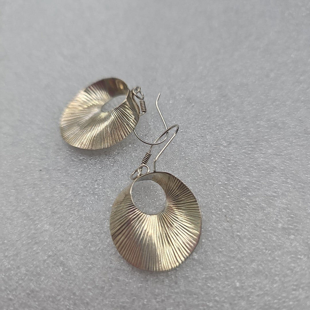 ARETES PAR PLATA 11.5 GRMS (SEMINUEVO)