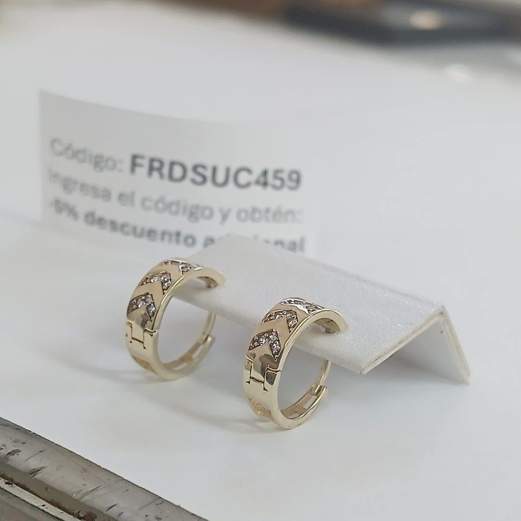 HUGGIES ORO 14K 2.5 (NUEVO)