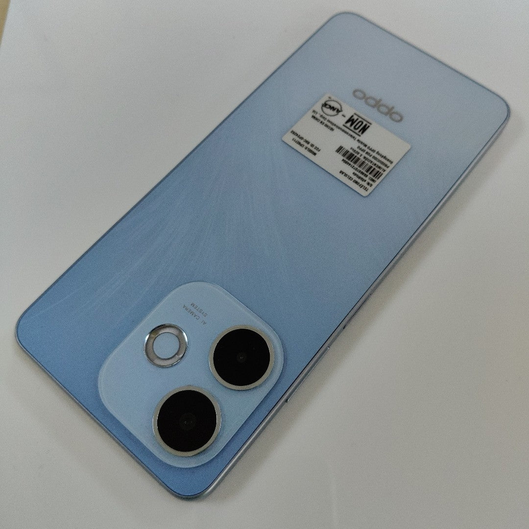 CELULAR OPPO A5 PRO CPH2711 (2025) 256 GB 8 GB RAM (SEMINUEVO)
