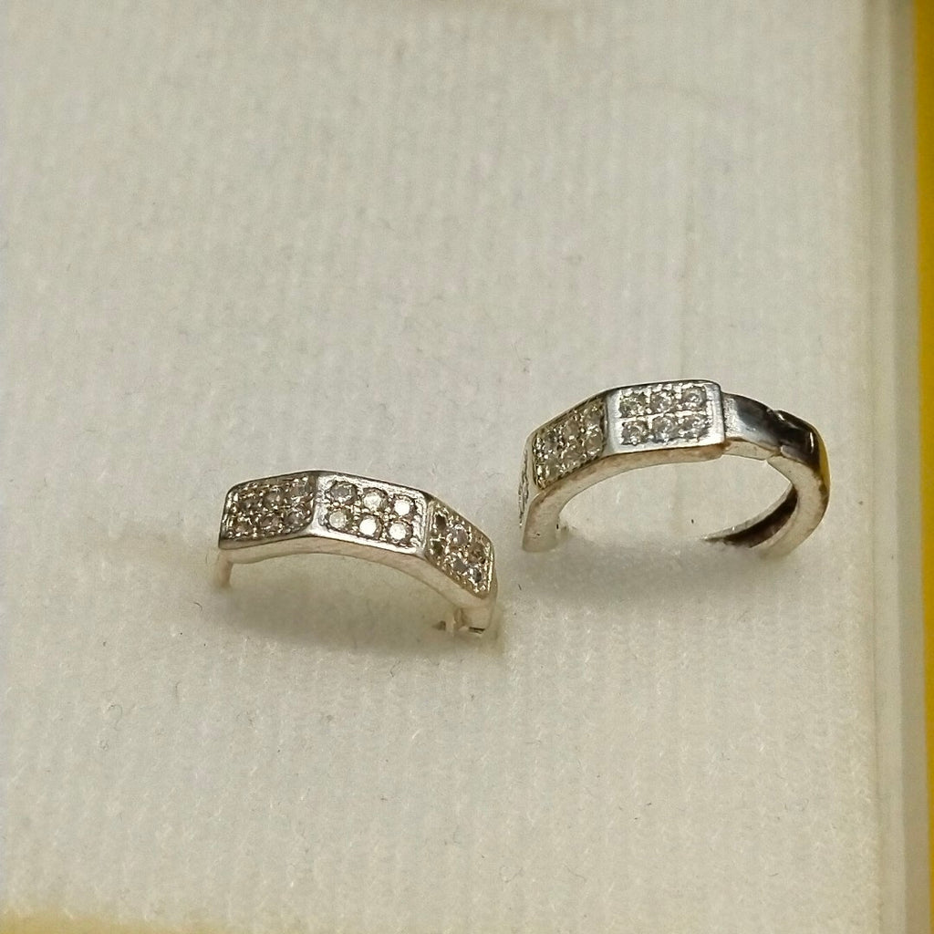 ARRACADAS C/CIRCONIAS PLATA .925 2.6 GR (NUEVO)