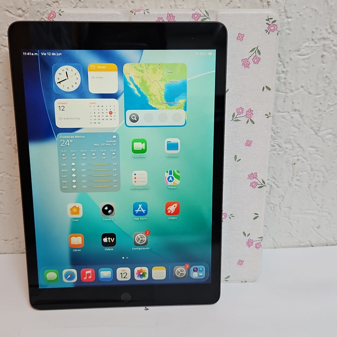 TABLETA APPLE IPAD 9 A2602 256 GB 3 GB RAM (SEMINUEVO)