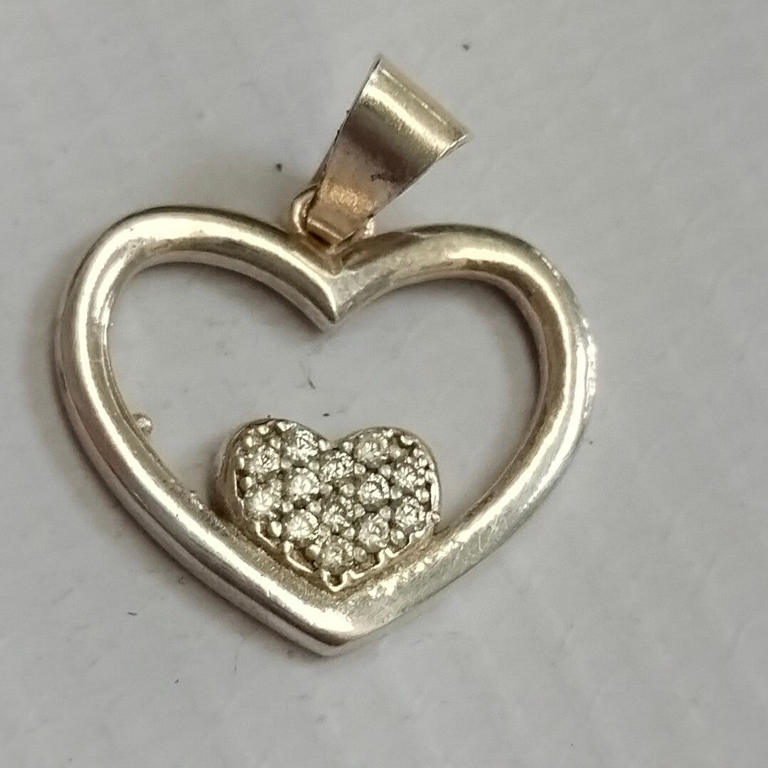 DIJE CORAZON C/CIRCONIAS PLATA .925 2.5 GR (NUEVO)