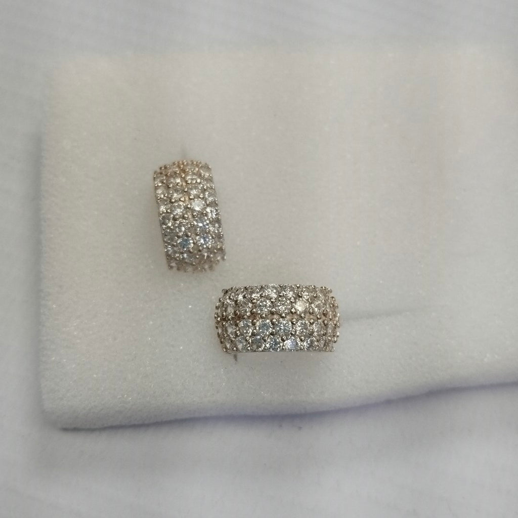 HUGGIES C/CIRCONIAS PLATA .925 5.4 GR (NUEVO)