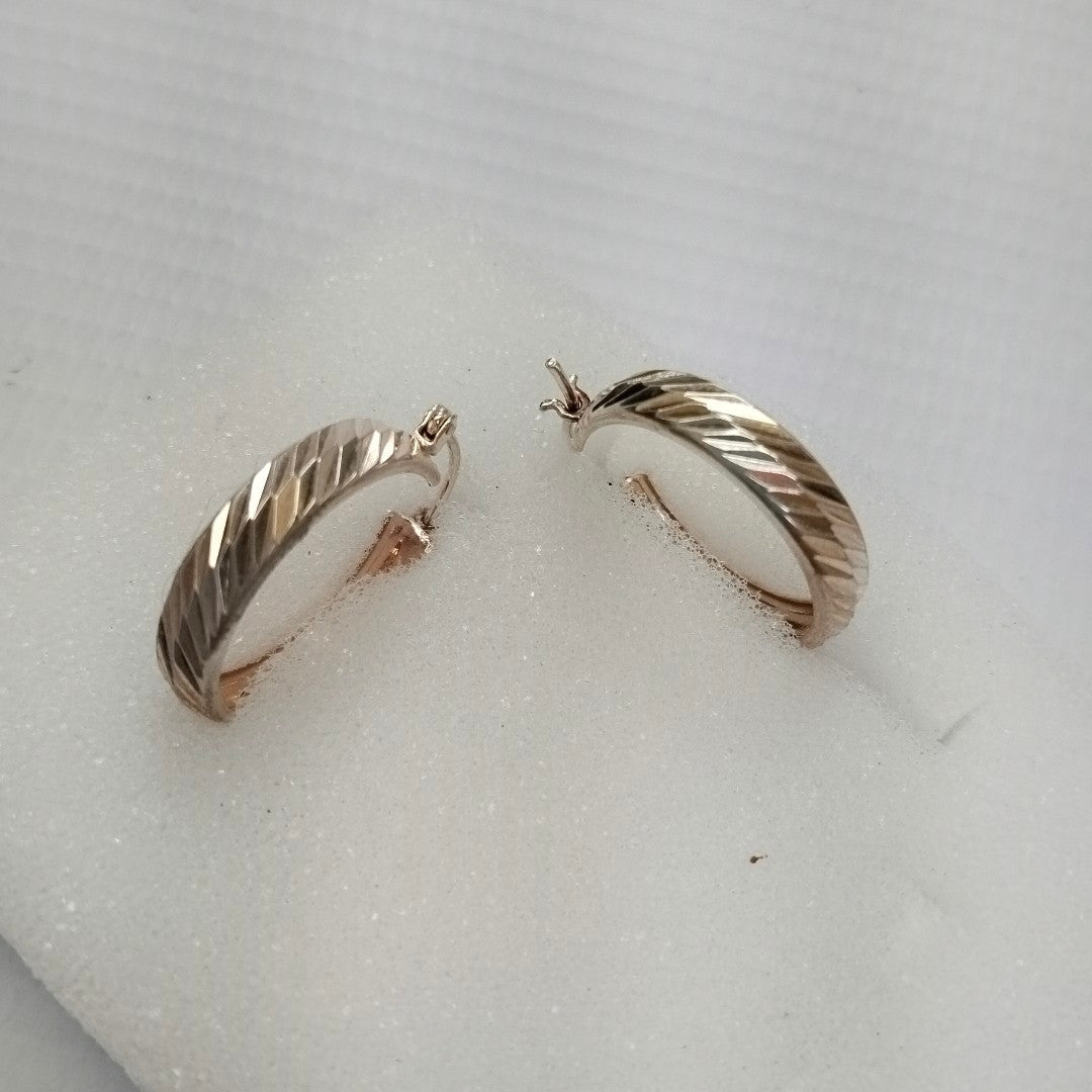 PAR ARRACADAS LABRADAS PLATA .925 2.4 GR (NUEVO)
