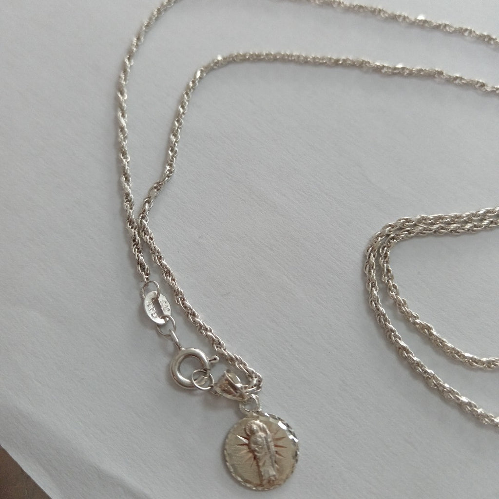 CADENA, DIJE PLATA 5.5 GRMS (SEMINUEVO)