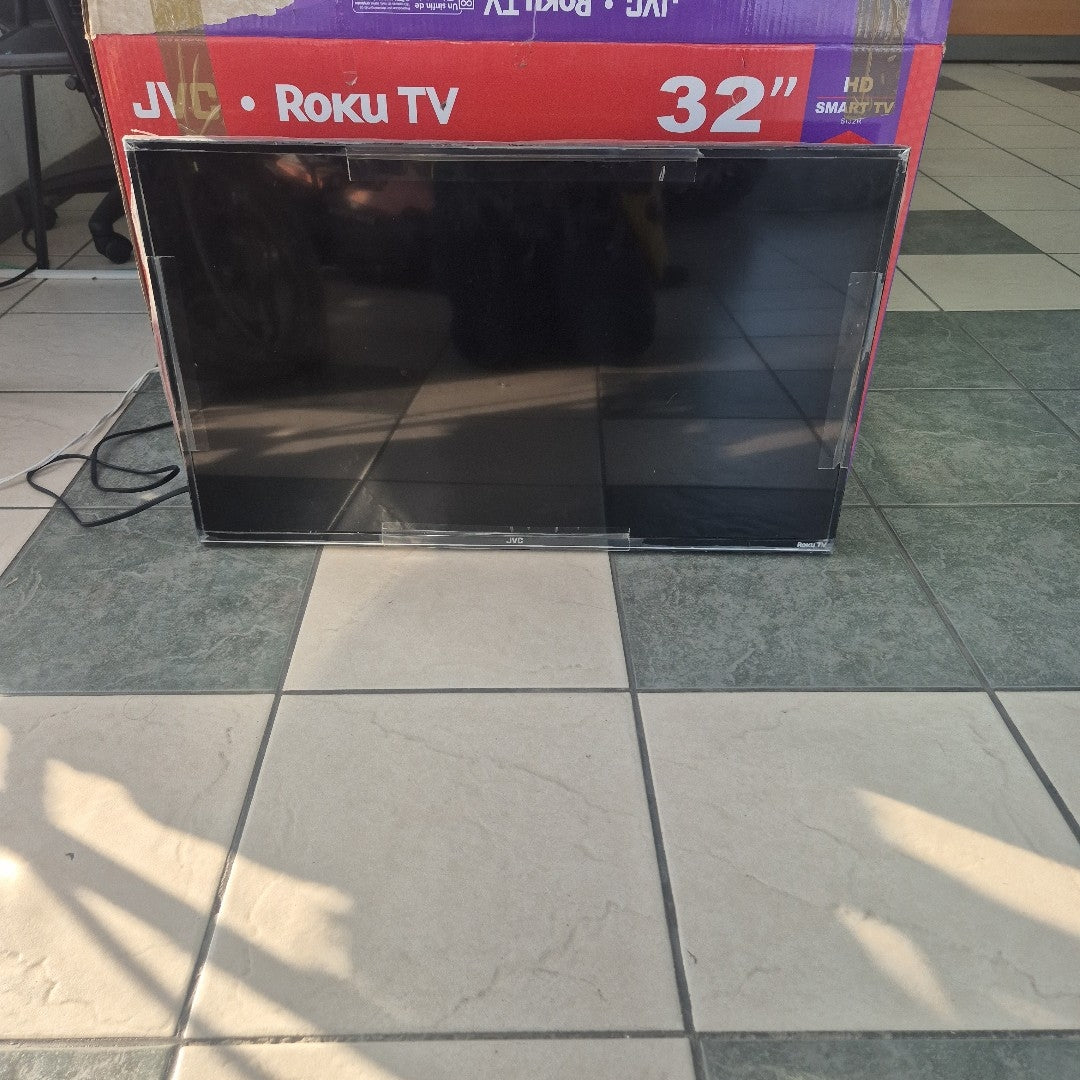 PANTALLA JVC SI32R (2024) 32" LED HD (SEMINUEVO)