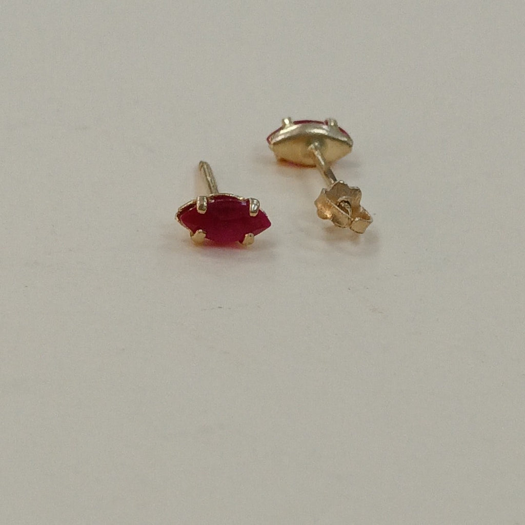 ARETES PAR ORO 10 K 0.5 GRMS (SEMINUEVO)