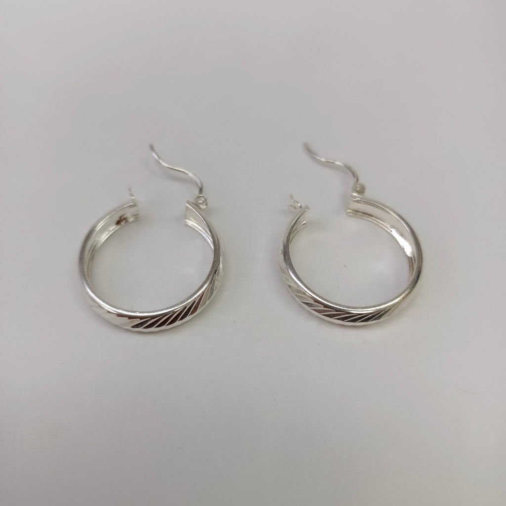 PAR ARRACADAS LABRADAS PLATA .925 2.4 GR (NUEVO)