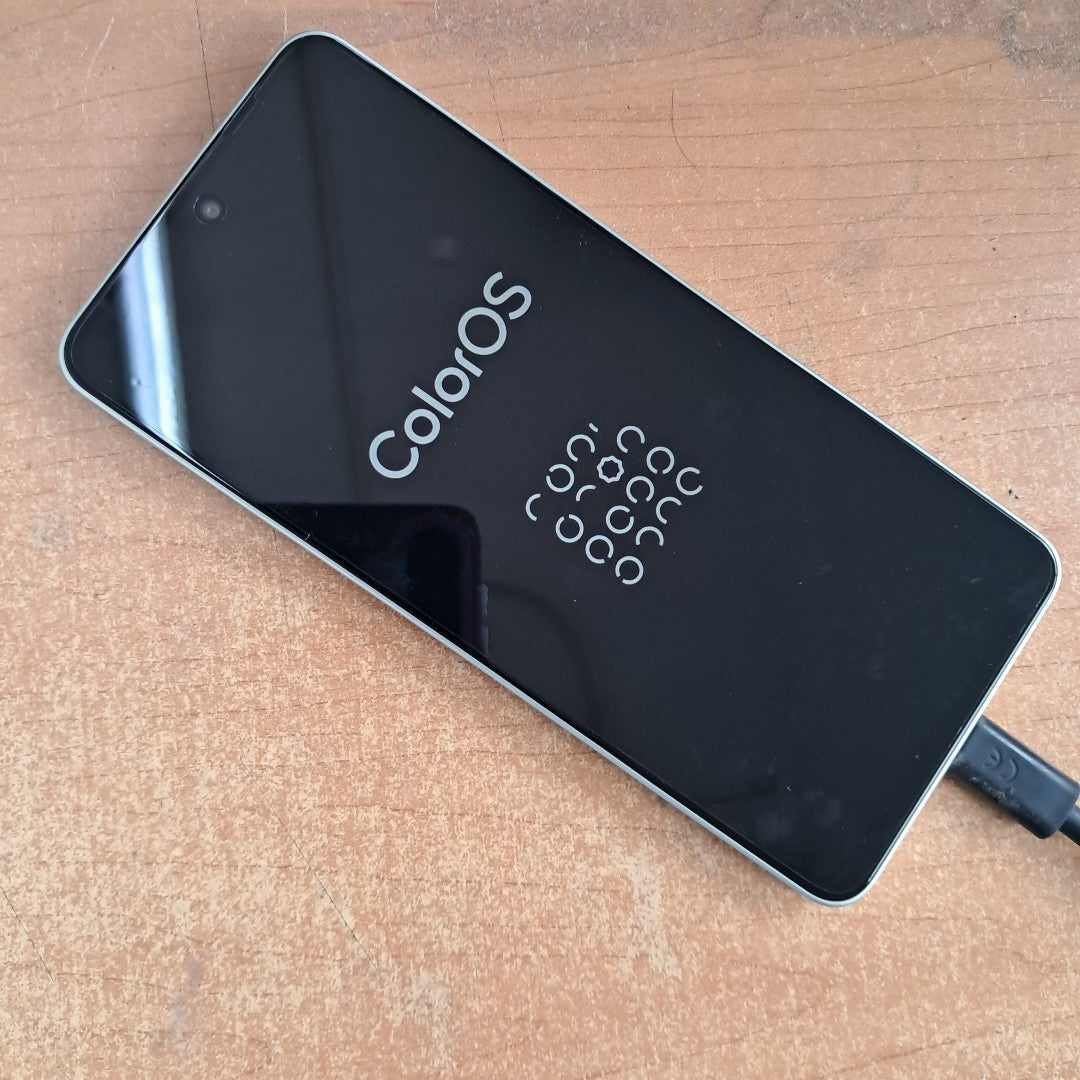 CELULAR OPPO A5 PRO CPH2711 (2025) 256 GB 8 GB RAM (SEMINUEVO)
