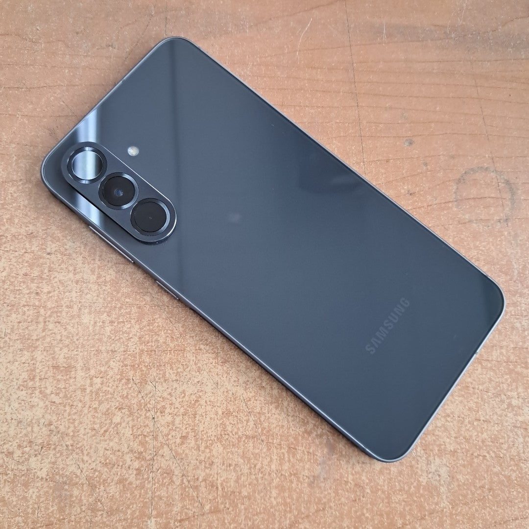 CELULAR SAMSUNG GALAXY A56 SM-A566E (2025) 256 GB 8 GB RAM (SEMINUEVO)