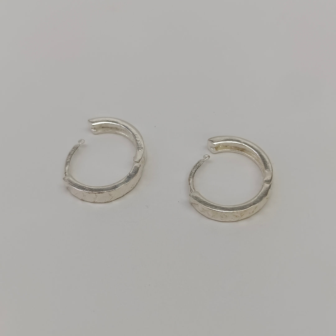 ARRACADAS LABRADAS PLATA .925 3.1 GR (NUEVO)