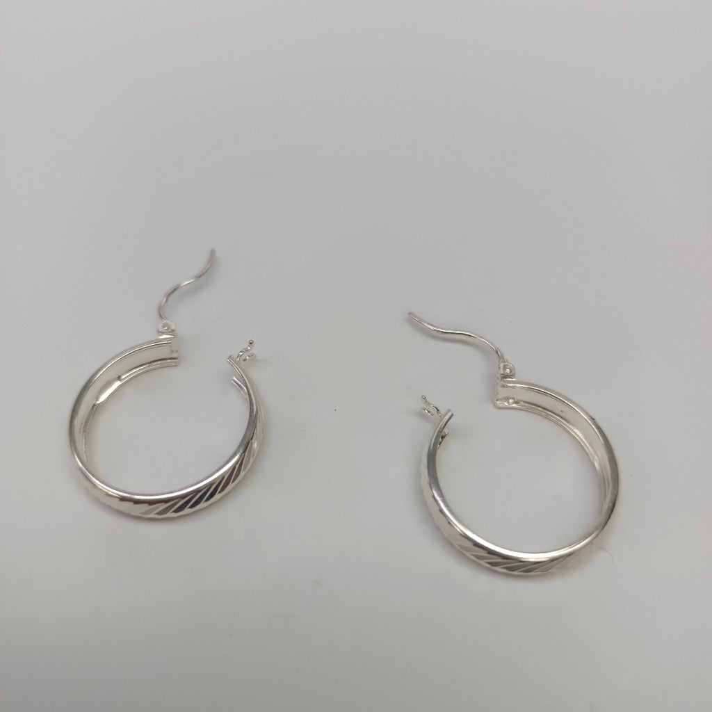 PAR ARRACADAS LABRADAS PLATA .925 2.2 GR (NUEVO)