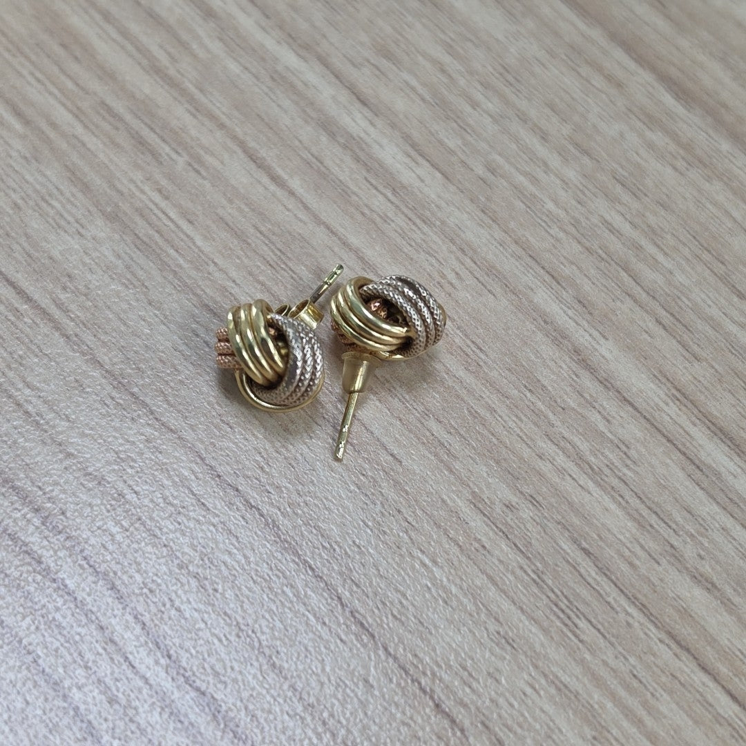 BROQUELES PAR ORO COMBINADO 14 K 2.5 GRMS (SEMINUEVO)