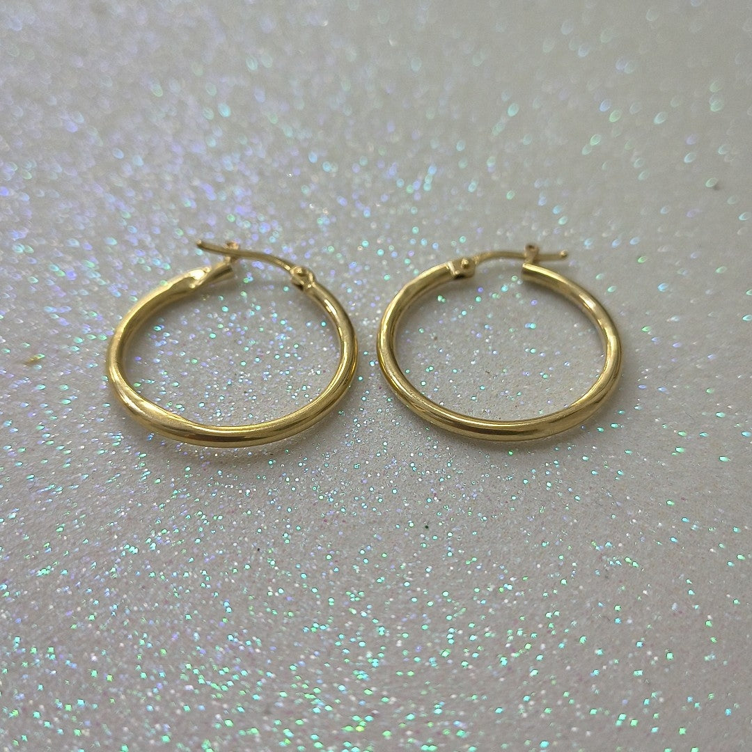 ARRACADAS PAR ORO 14 K 1.2 GRMS (SEMINUEVO)