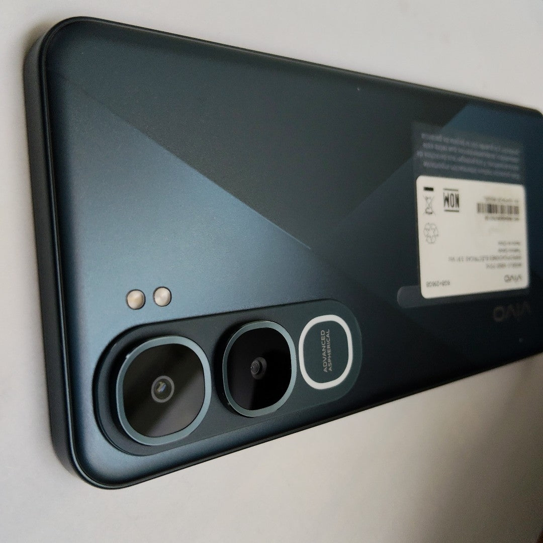 CELULAR VIVO Y21D V2520 (2025) 256 GB 6 GB RAM (SEMINUEVO)