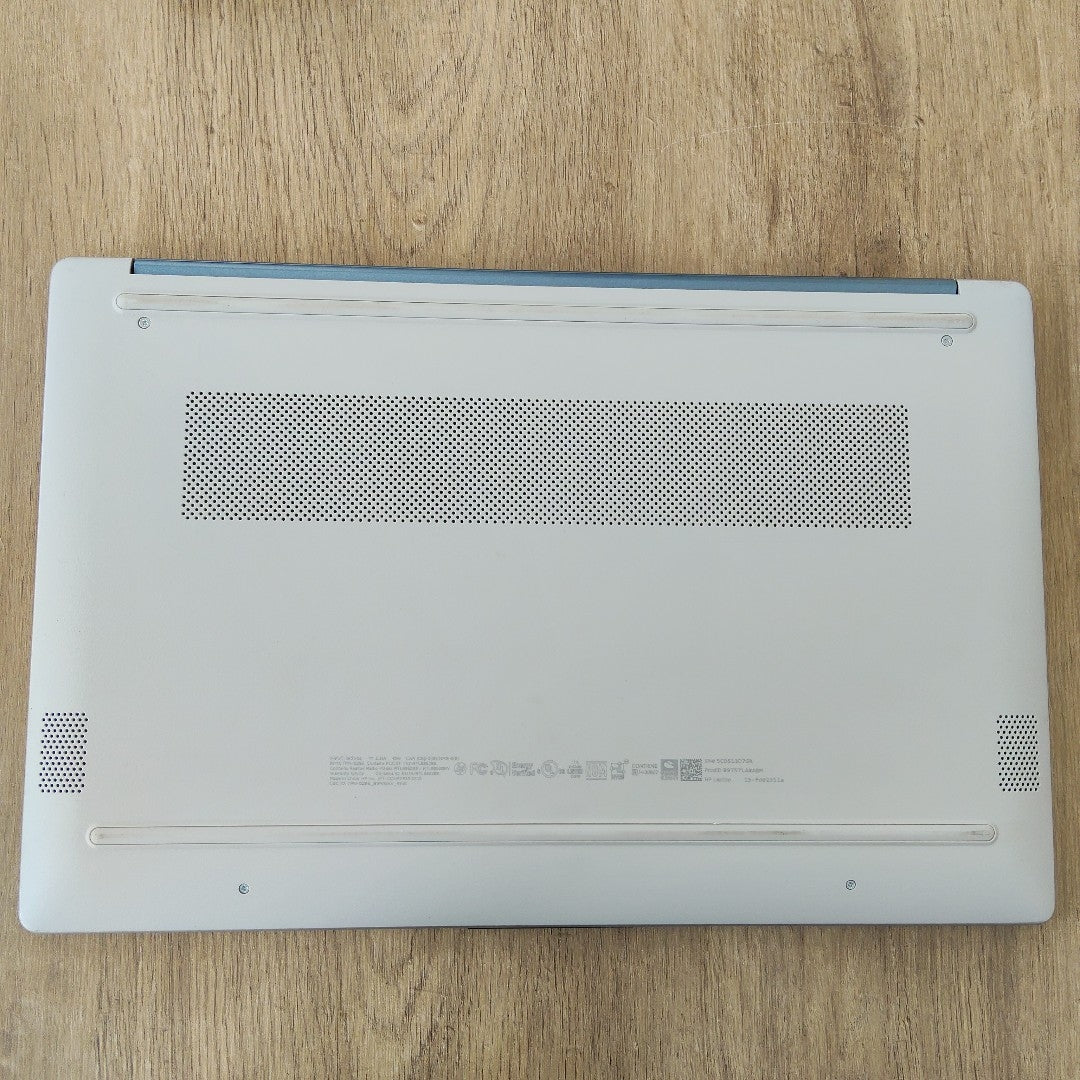 LAPTOP HP 15-FD0231LA (2025) 512 GB SSD 8 GB RAM (SEMINUEVO)