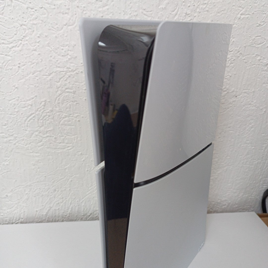 CONSOLA DE VIDEOJUEGO SONY PS5 SLIM 1 TB SSD (SEMINUEVO)