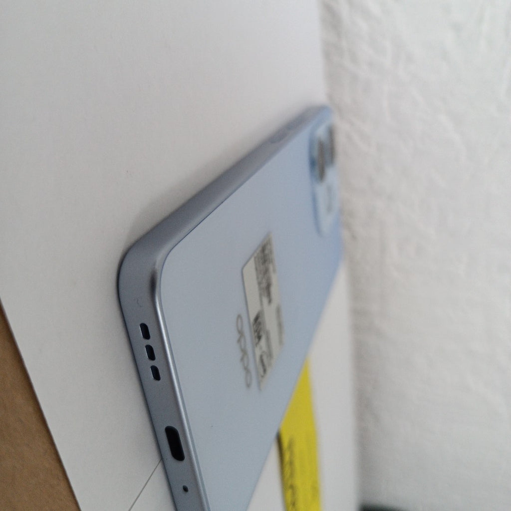 CELULAR OPPO A5 PRO CPH2711 (2025) 256 GB 8 GB RAM (SEMINUEVO)