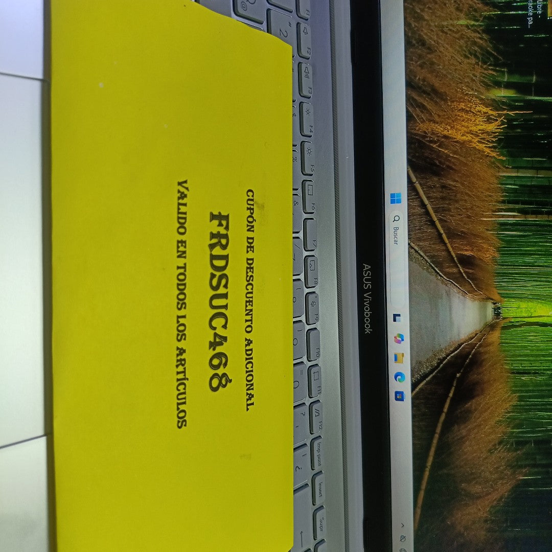 LAPTOP ASUS VIVOBOOK GO 15 E1504GA-NJ163W (2025) 512 GB SSD 8 GB RAM (SEMINUEVO)