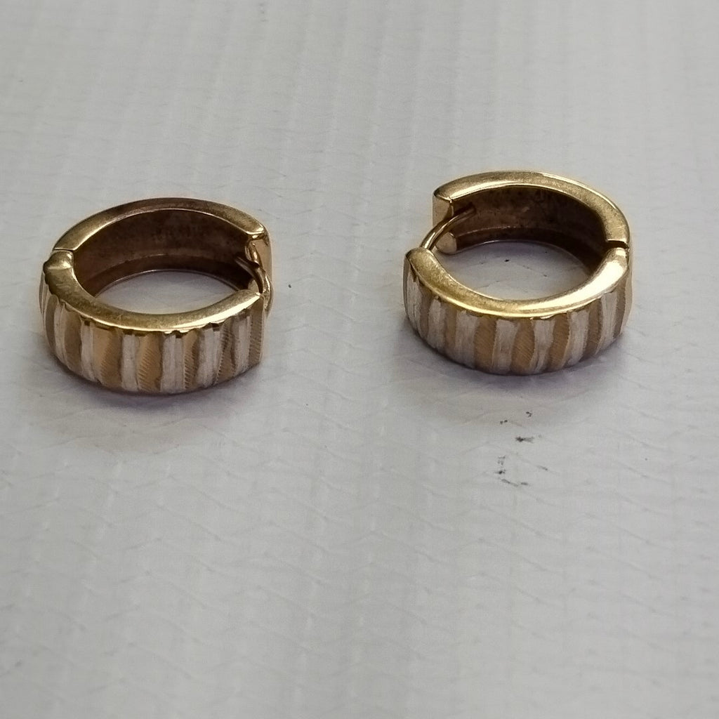 ARRACADAS PAR ORO, RODIADO 10 K 2.5 GRMS (SEMINUEVO)
