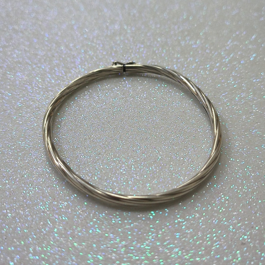 PULSERA RIGIDA PLATA 5.2 GRMS (SEMINUEVO)