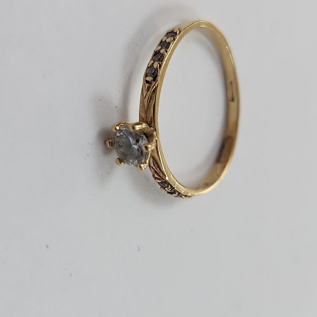 SOLITARIO ORO 14 K 1.5 GRMS (SEMINUEVO)