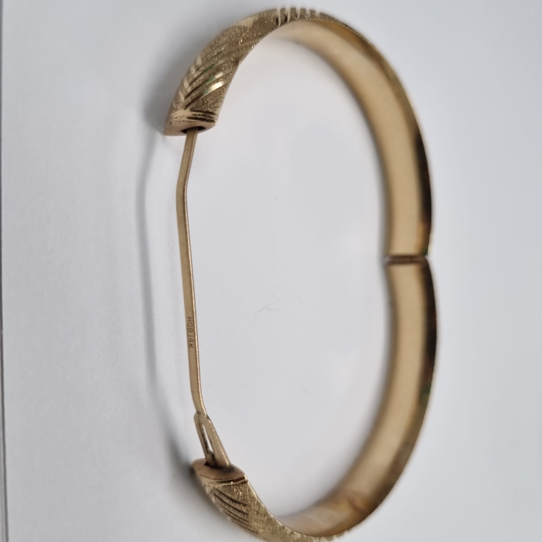 PULSERA RIGIDA ORO 14 K 14.3 GRMS (SEMINUEVO)