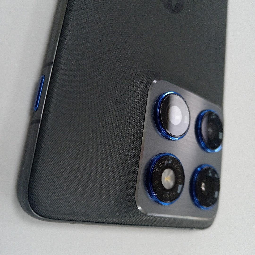 CELULAR MOTOROLA EDGE 70 XT2601-3 (2025) 512 GB 12 GB RAM (SEMINUEVO)