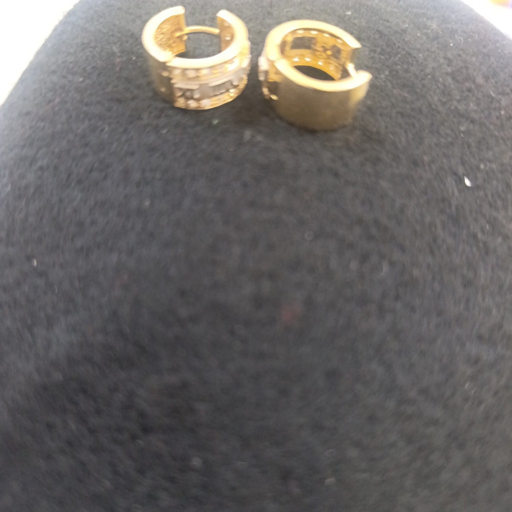 ARRACADAS PAR ORO 14 K 9.3 GRMS (SEMINUEVO)