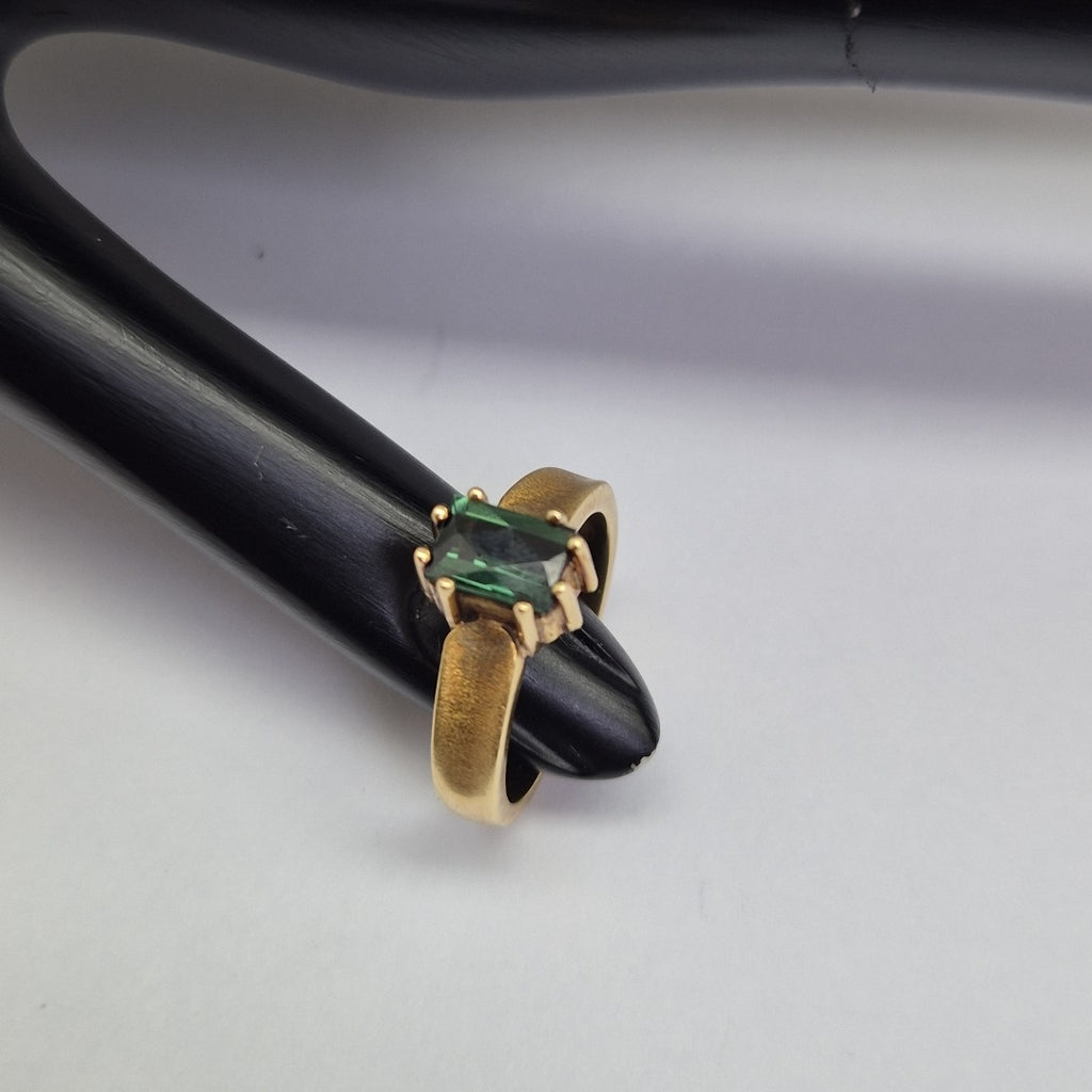 ANILLITO ORO 14 K 4.4 GRMS (SEMINUEVO)