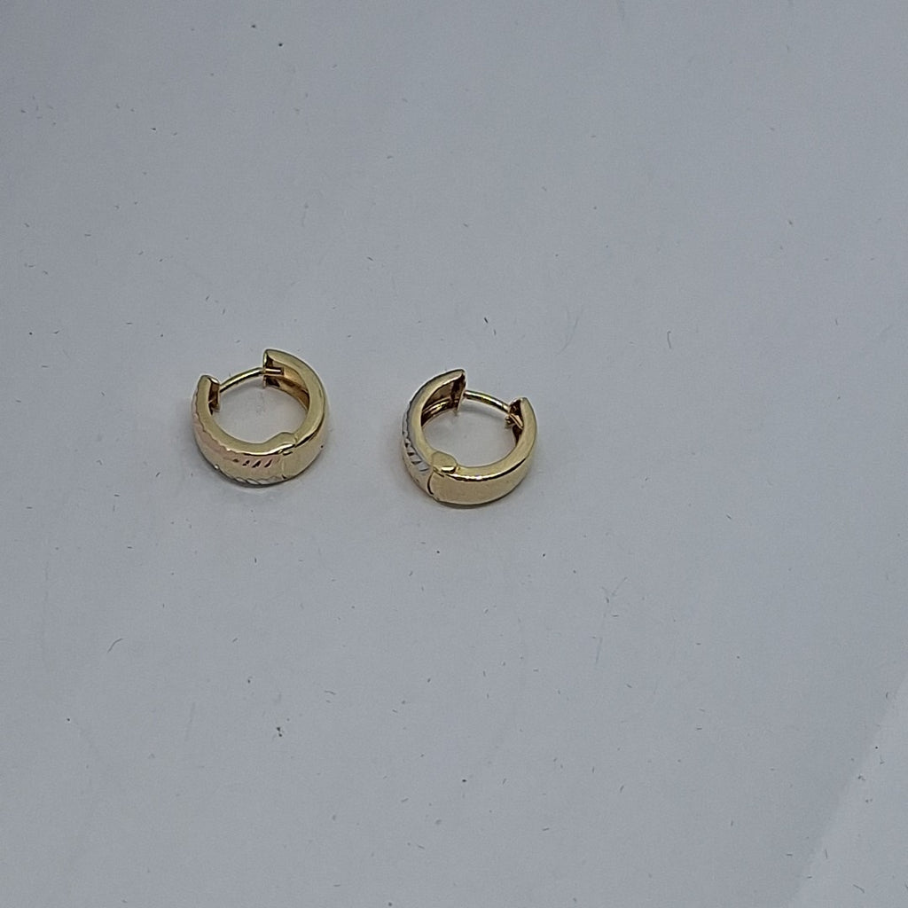 HUGGIES ORO 14K 1.6 (NUEVO)