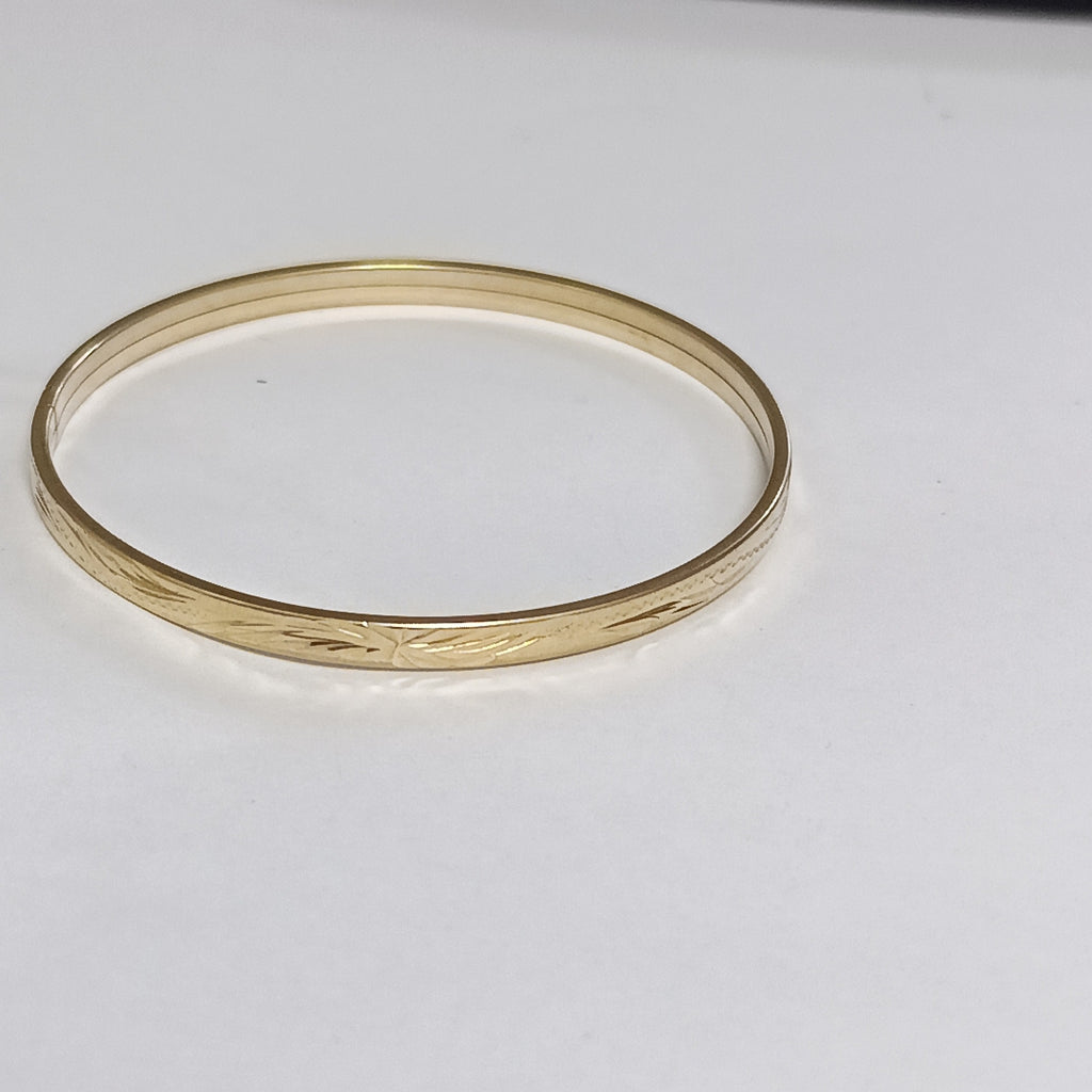 PULSERA RIGIDA ORO 10 K 4.7 GRMS (SEMINUEVO)