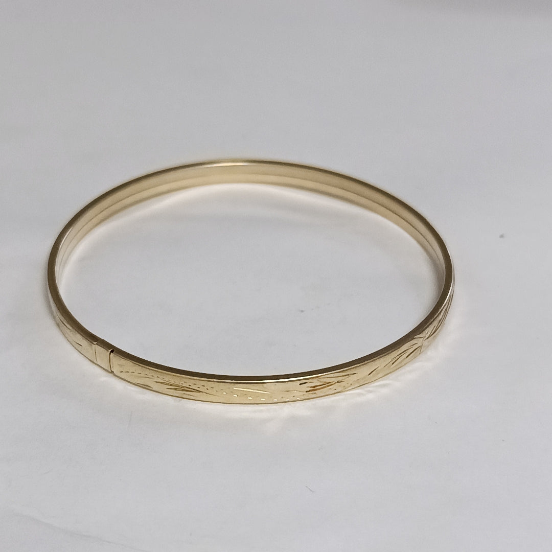 PULSERA RIGIDA ORO 10 K 4.7 GRMS (SEMINUEVO)