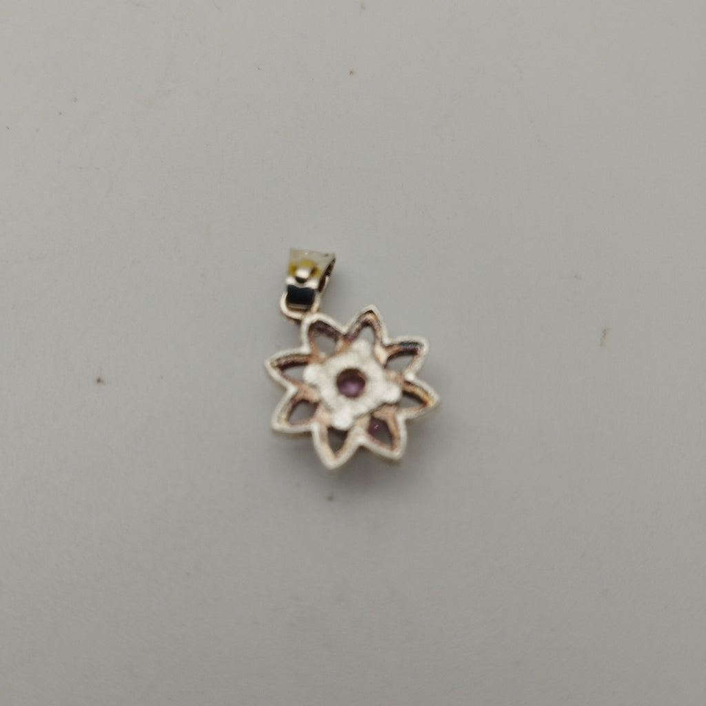 DIJE FLOR CON PIEDRA ROSA PLATA .925 2.1 GR (NUEVO)