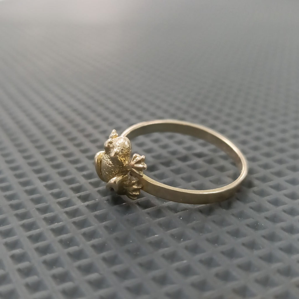 ANILLO ORO 10 K 1,60 GRMS (SEMINUEVO)
