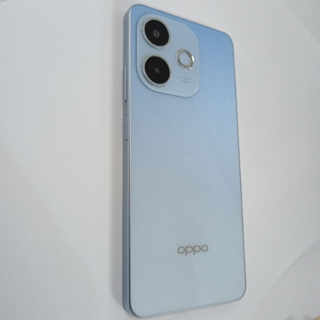 CELULAR OPPO A5 PRO CPH2711 (2025) 256 GB 8 GB RAM (SEMINUEVO)