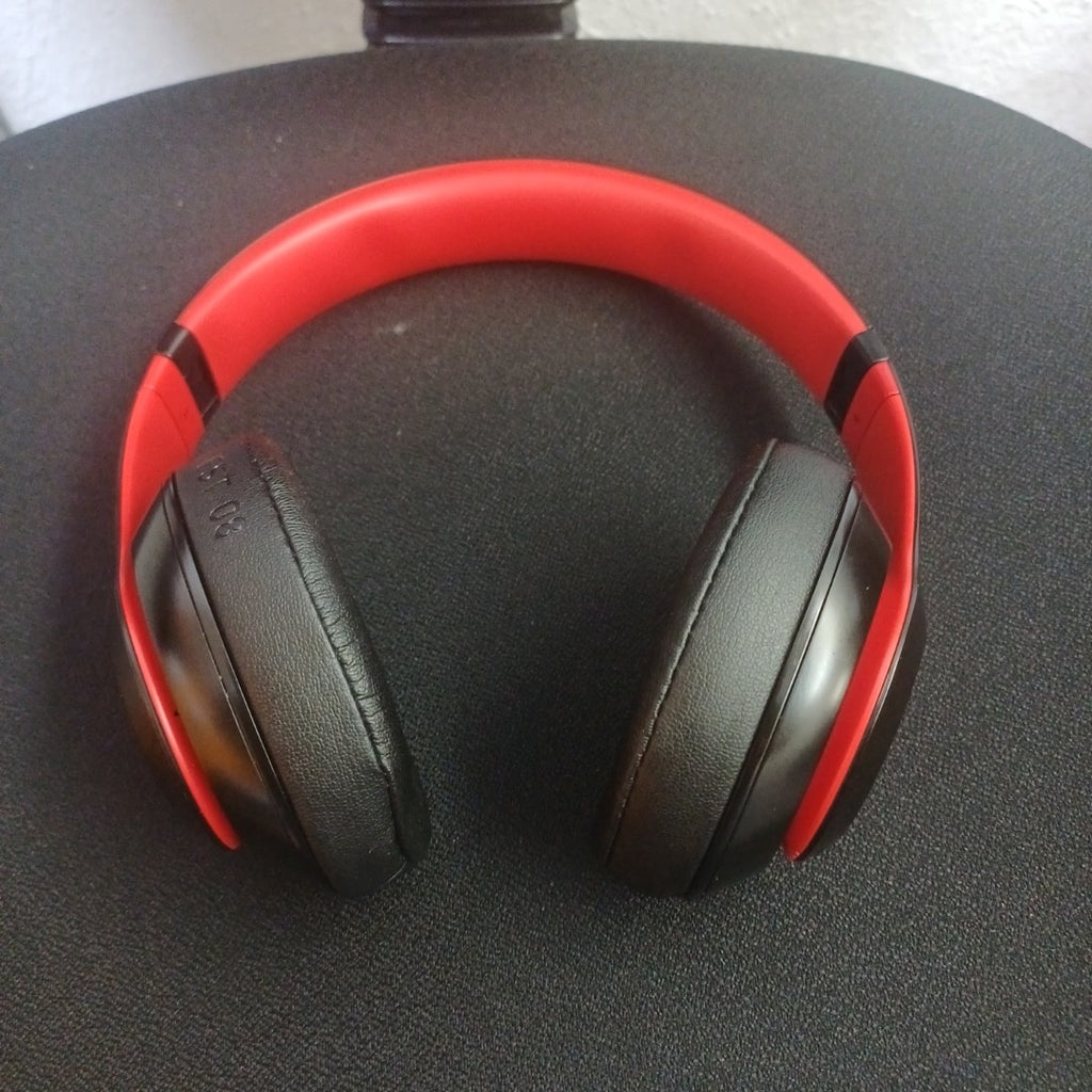 AUDIFONOS BEATS STUDIO 3 INALAMBRICO ON EAR (SEMINUEVO)