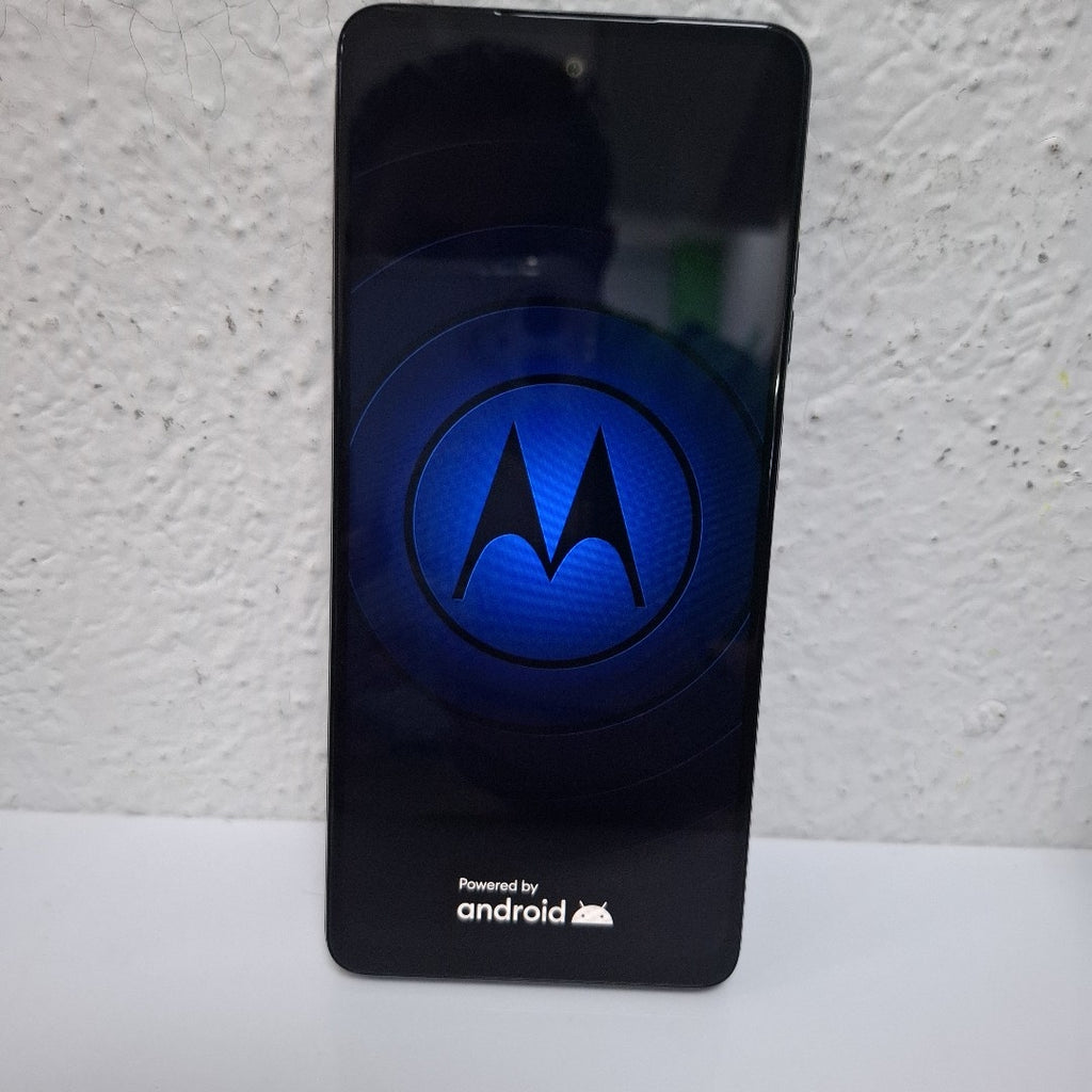 CELULAR MOTOROLA MOTO G24 XT2423-1 (2024) 256 GB 4 GB RAM (SEMINUEVO)